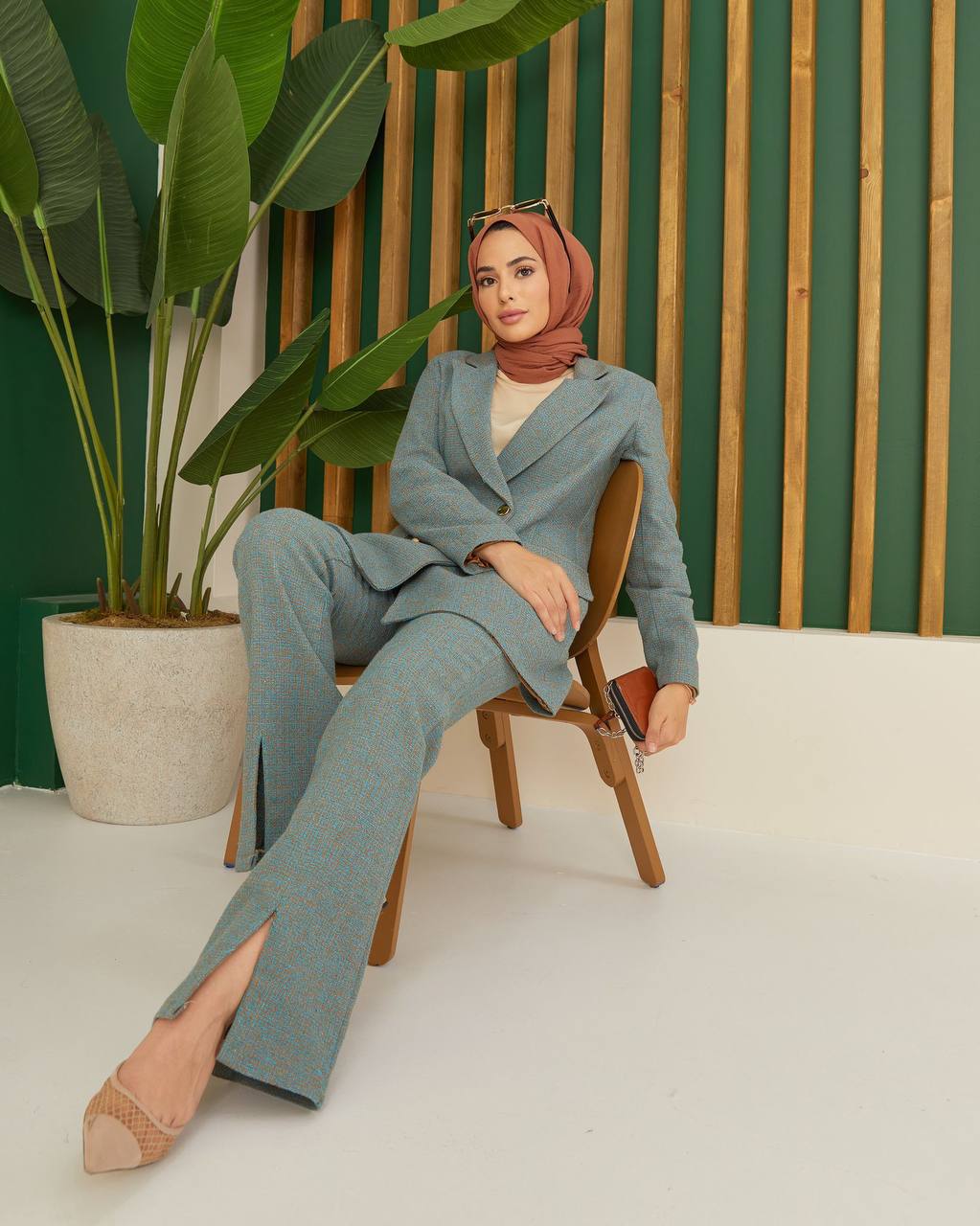 Blazer-Slit-Pant-Detail-Suit-Set-Rockpool-Color-2-Rosama-Fashion