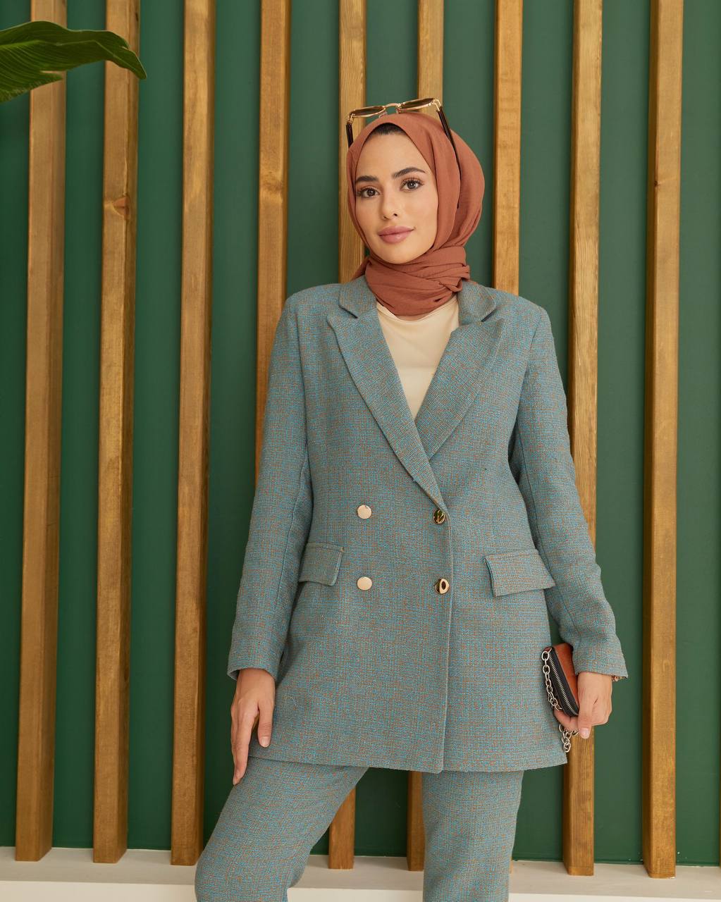 Blazer-Slit-Pant-Detail-Suit-Set-Rockpool-Color-3-Rosama-Fashion