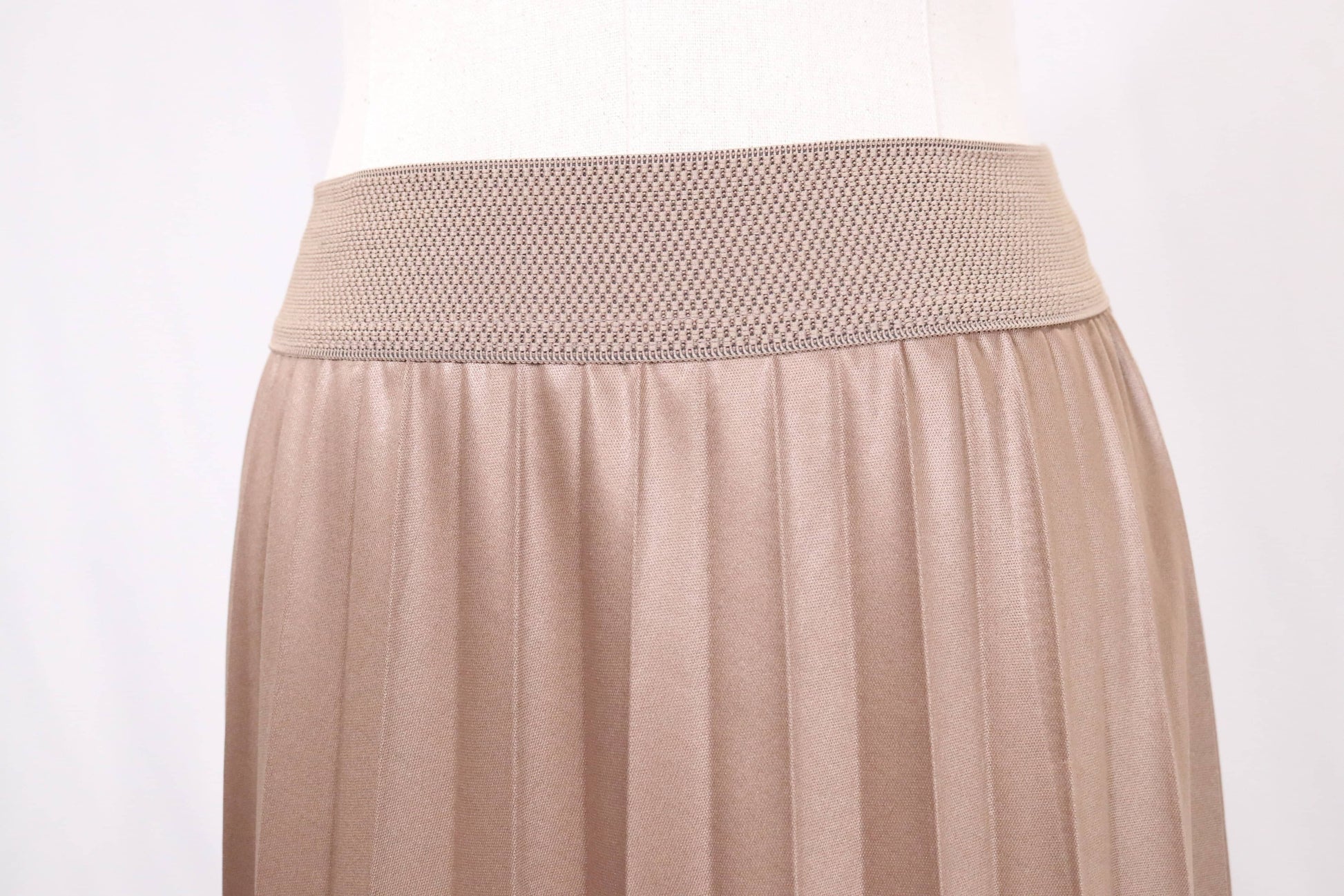 Solid-Pleated-Skirt-Beige-3-Rosama-Fashion