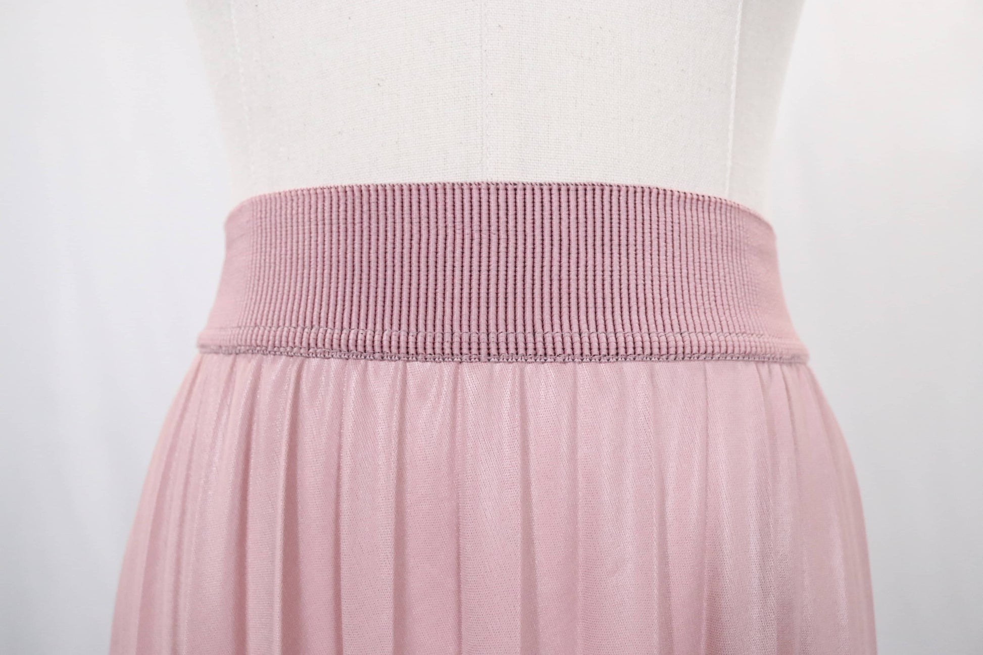 Solid-Pleated-Skirt-Pink-3-Rosama-Fashion